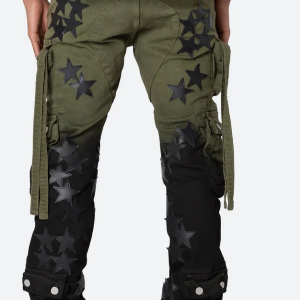 MNML Green Cargo Pants with Black Star Accents - Picture 2 of 12